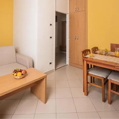1 Bedroom Amazing In Lejlighed Umag